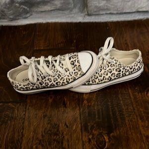 Girls Converse size 13